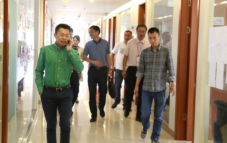 重慶天度網(wǎng)絡(luò)信息技術(shù)有限公司作為天度集團(tuán)子公司，投資規(guī)模為1000萬元，其技術(shù)研發(fā)基地規(guī)模將達(dá)到200人左右